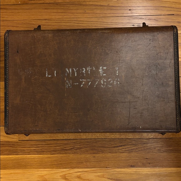 Vintage Samsonite Shwayder Bros. Suitcase